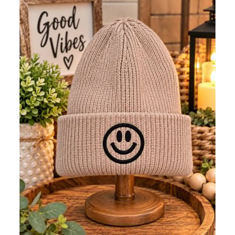 NWOT Smiley Face Beanie